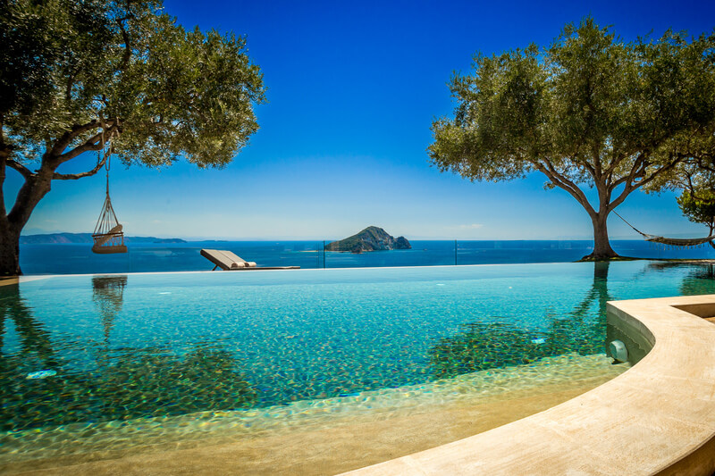 Embrace the blissful weather of August in Zakynthos 